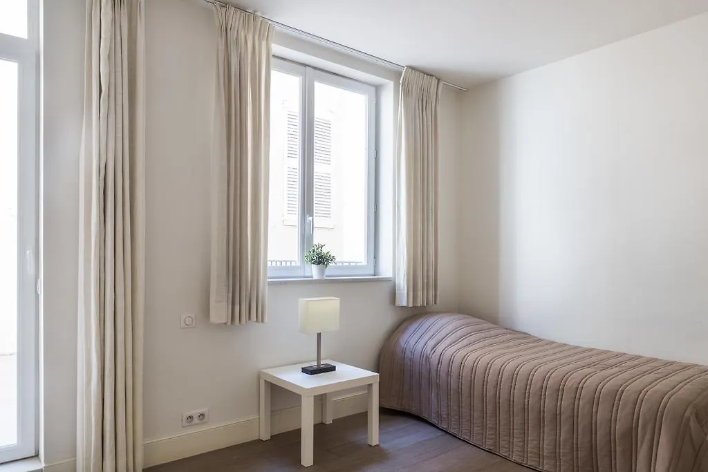 Cannes Croisette Apartment